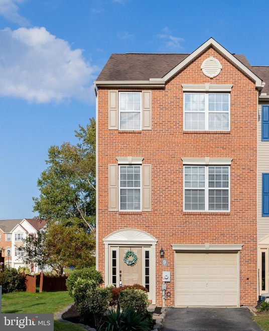 9 Kerry Ct, Bear, DE 19701 - photo 1