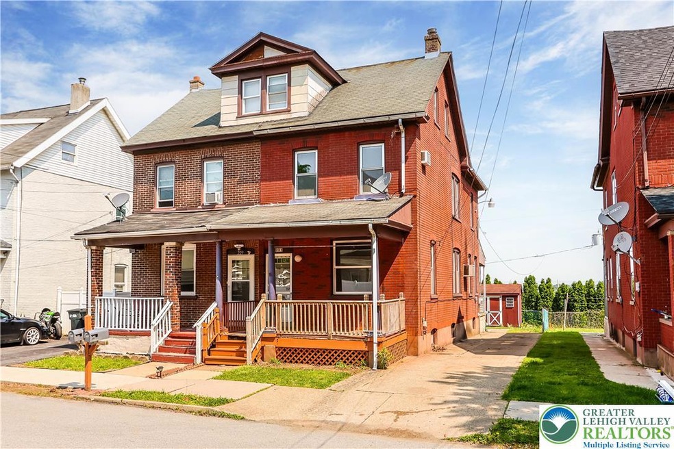 231 Crest Ave!