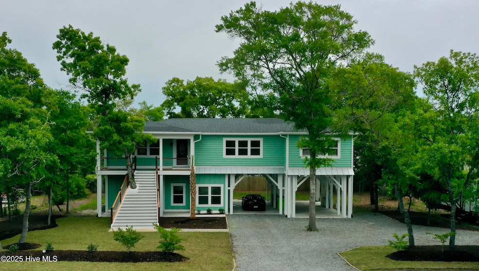 Sold $695,000 • Co-Listing Agent