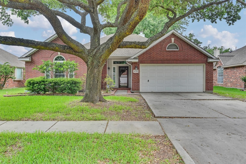 8739 Aberdeen Palms Dr, Houston, TX 77095 - photo 1
