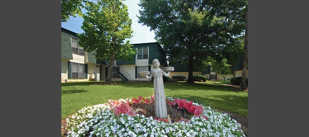 O Building exterior