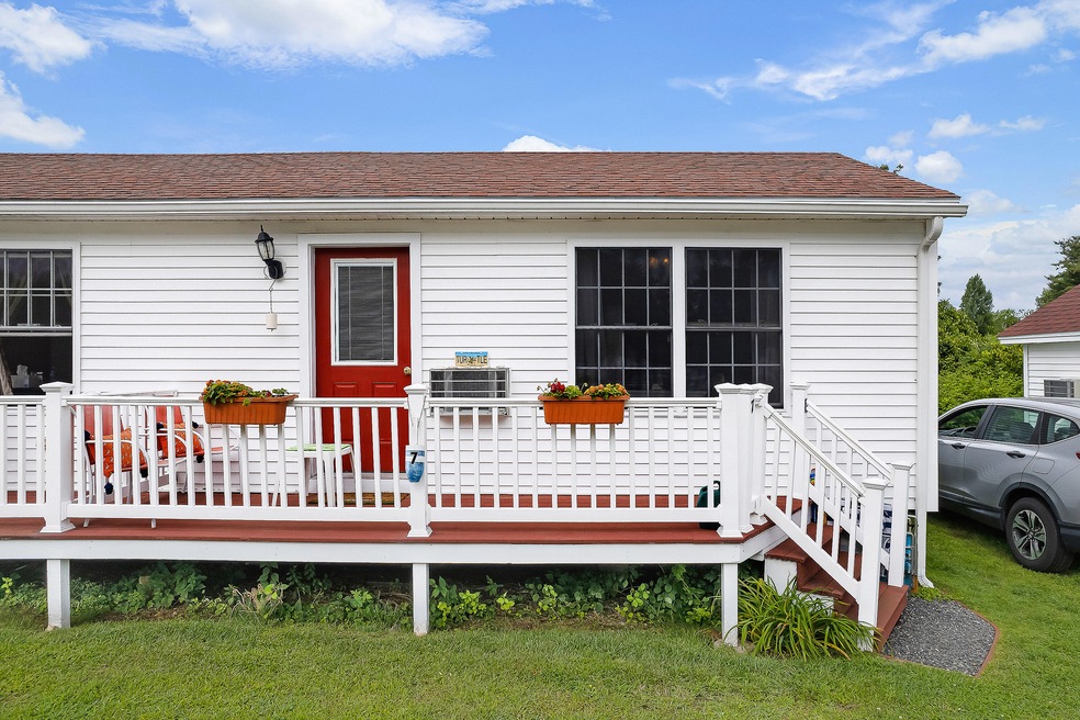 1139 Post Rd unit 7, Wells, ME 04090 - photo 1