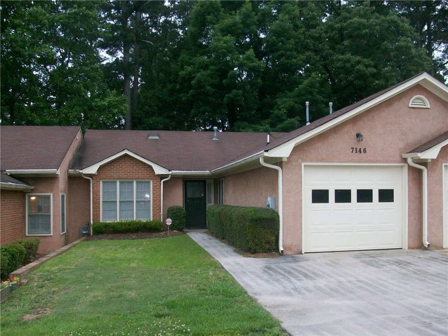 Beautiful ranch condo