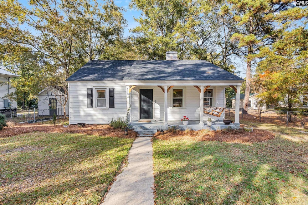 618 Hampton St, Camden, SC 29020 - photo 1