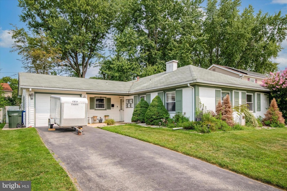 21 Marblestone Ln, Willingboro, NJ 08046 - photo 1