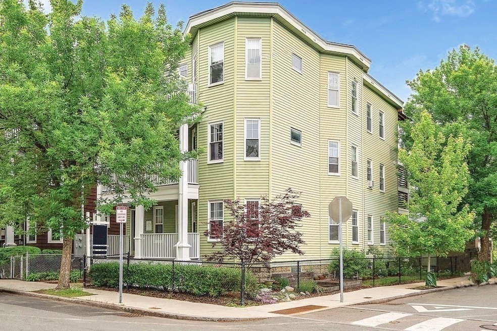 414 Walden St unit 2, Cambridge, MA 02138 - photo 1