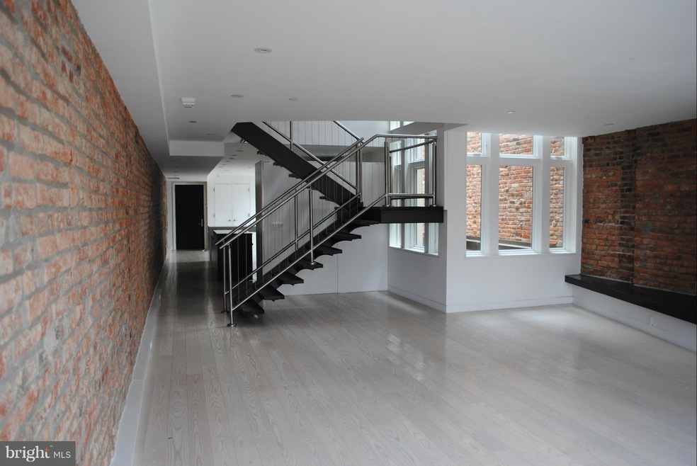 3033 M St NW unit 1, Washington, DC 20007 - photo 1