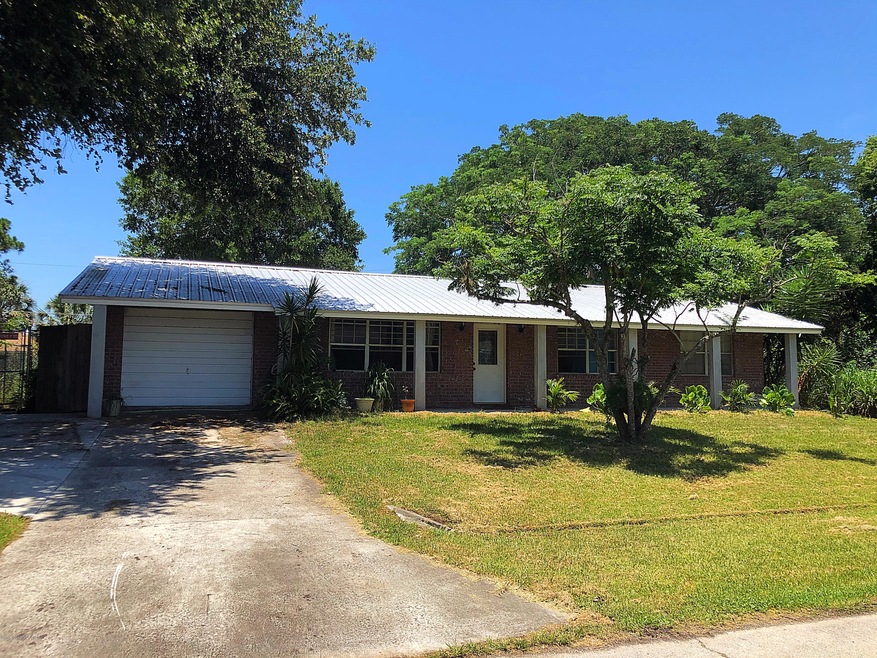 822 Cody-Front