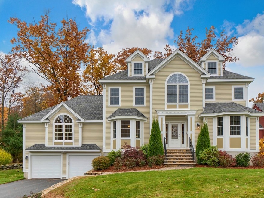 24 Regency Dr, Dracut, MA 01826 - photo 1