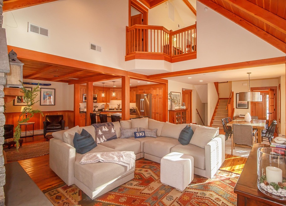 4 Garmisch Ct unit 301, Wilmington, VT 05363 - photo 1