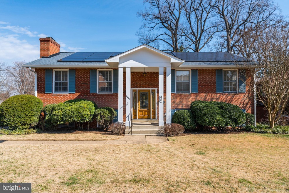 2621 Woodley Place, Falls Church, VA 22046 - photo 1