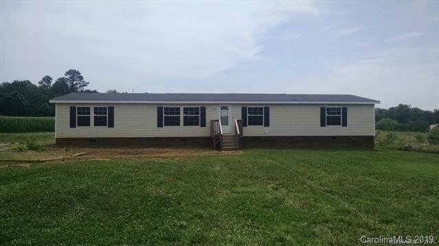 438 Yadkin Valley Rd, Statesville, NC 28625 - photo 1