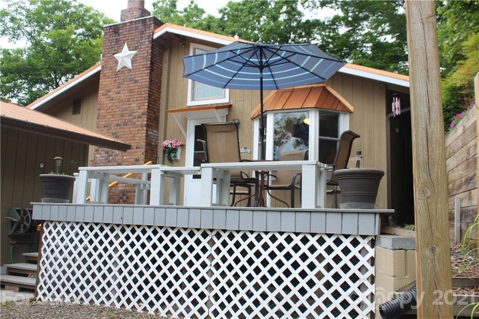 127 Blevins Knob Dr, Burnsville, NC 28714 - photo 1