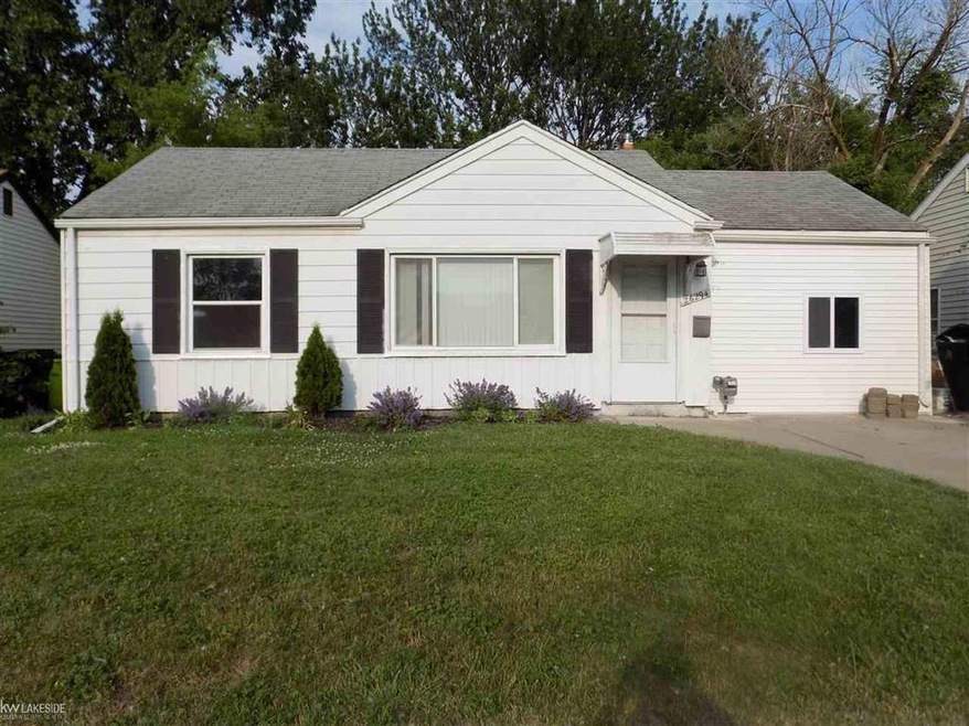 26294 Kathy St, Roseville, MI 48066 - photo 1