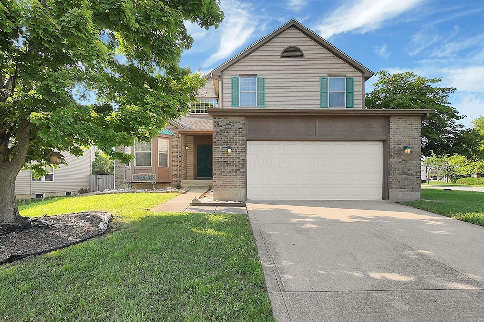 251 Wellington Place SW, Pataskala, OH 43062 - photo 1