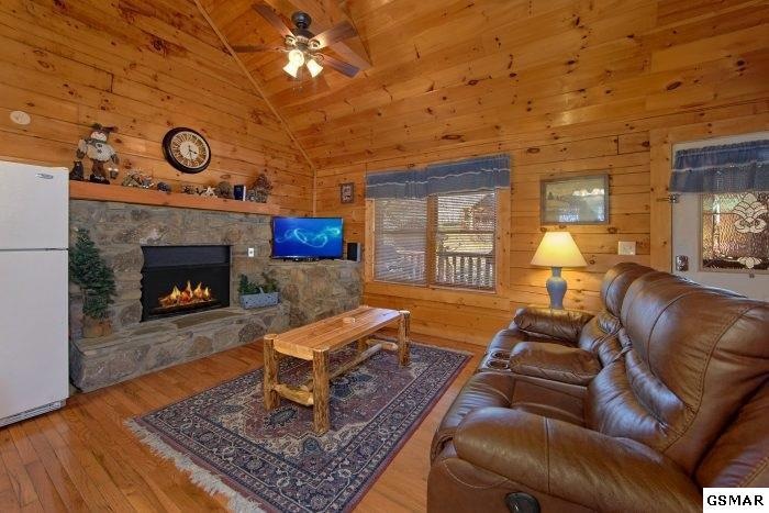 1624 Little Cabin Loop, Sevierville, TN 37862 - photo 1