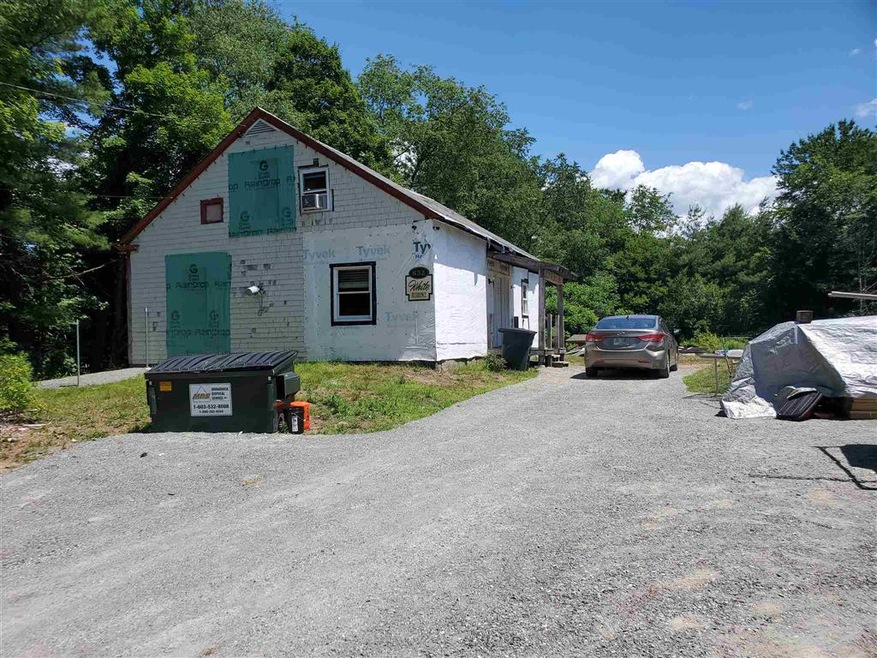 832 W Swanzey Rd, Swanzey, NH 03446 - photo 1