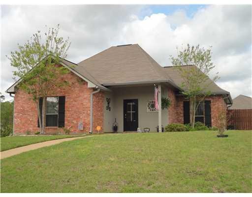 301 Shadow Creek Ave, Pineville, LA 71360 - photo 1