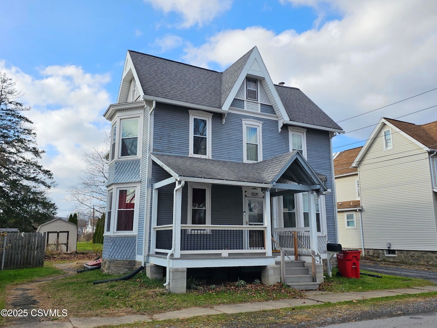 1221 Sherman St, Williamsport, PA 17701 - photo 1