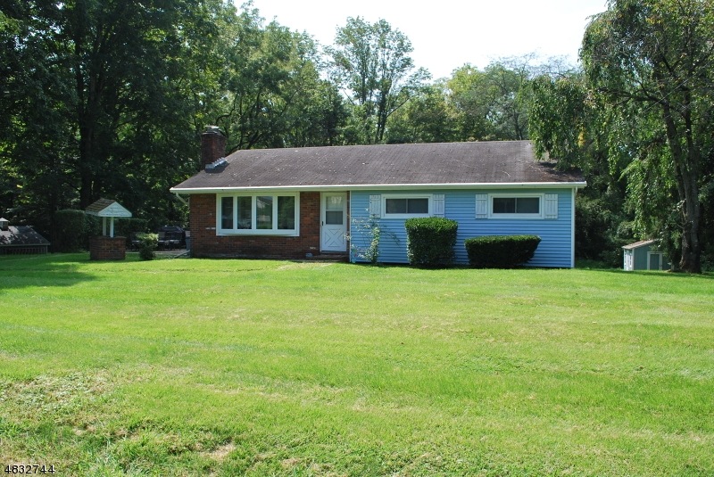 580 Independence St, Belvidere, NJ 07823 - photo 1