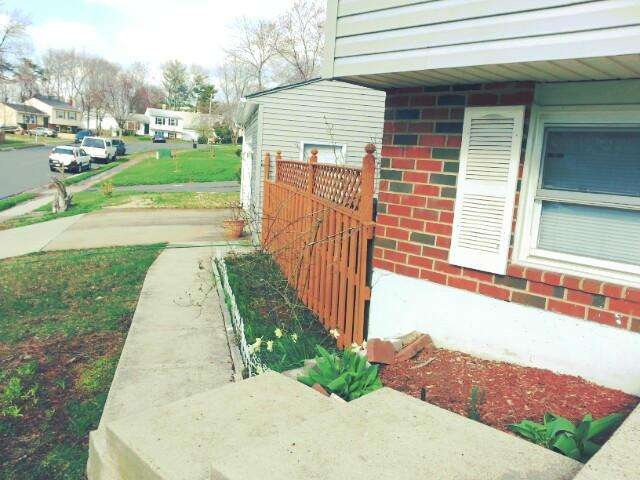 9177 Firethorn Ct, Manassas, VA 20110 - photo 1