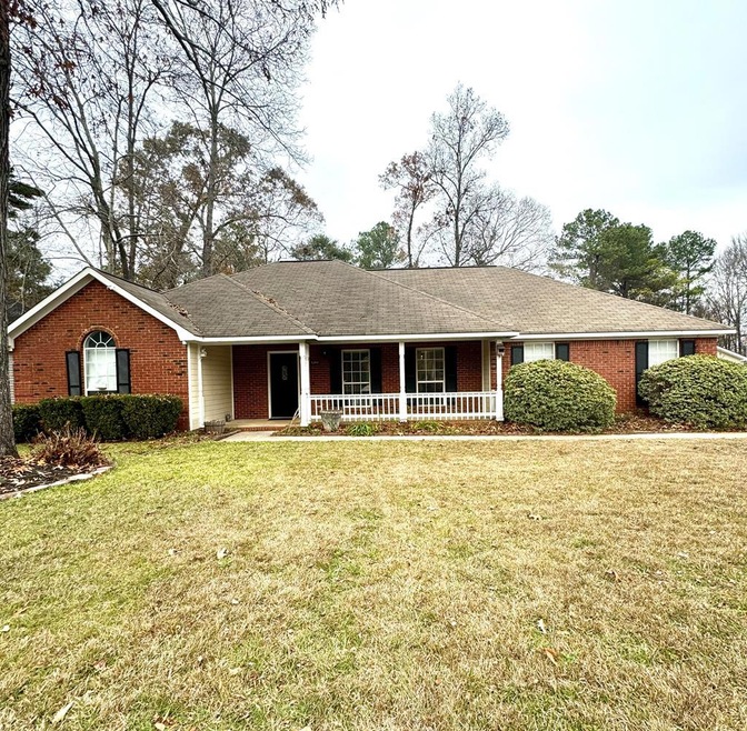 1204 Panola Cir, Warner Robins, GA 31088 - photo 1