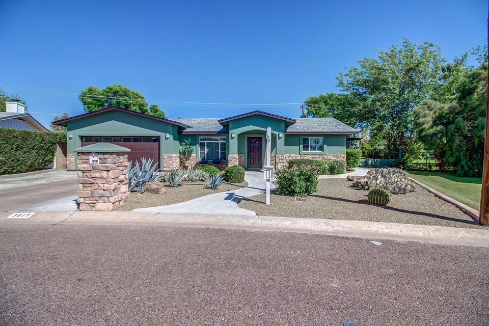 3819 N 43rd St, Phoenix, AZ 85018 - photo 1