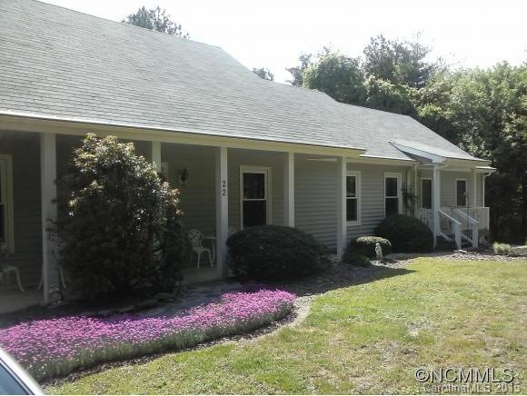 22 Hart Ln, Hendersonville, NC 28792 - photo 1
