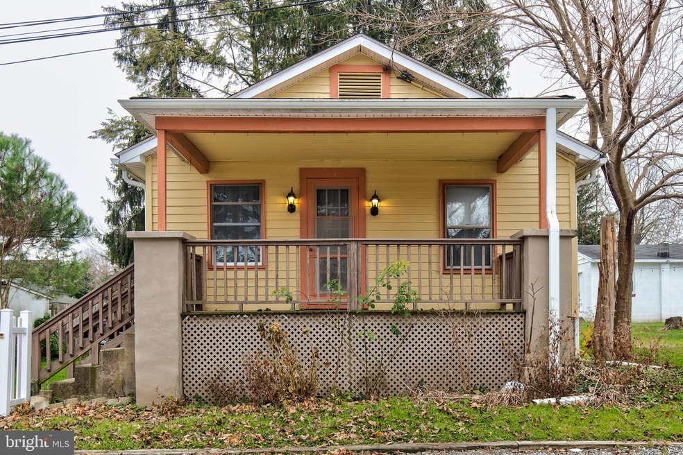 1002 Rutledge Ave, Phoenixville, PA 19460 - photo 1