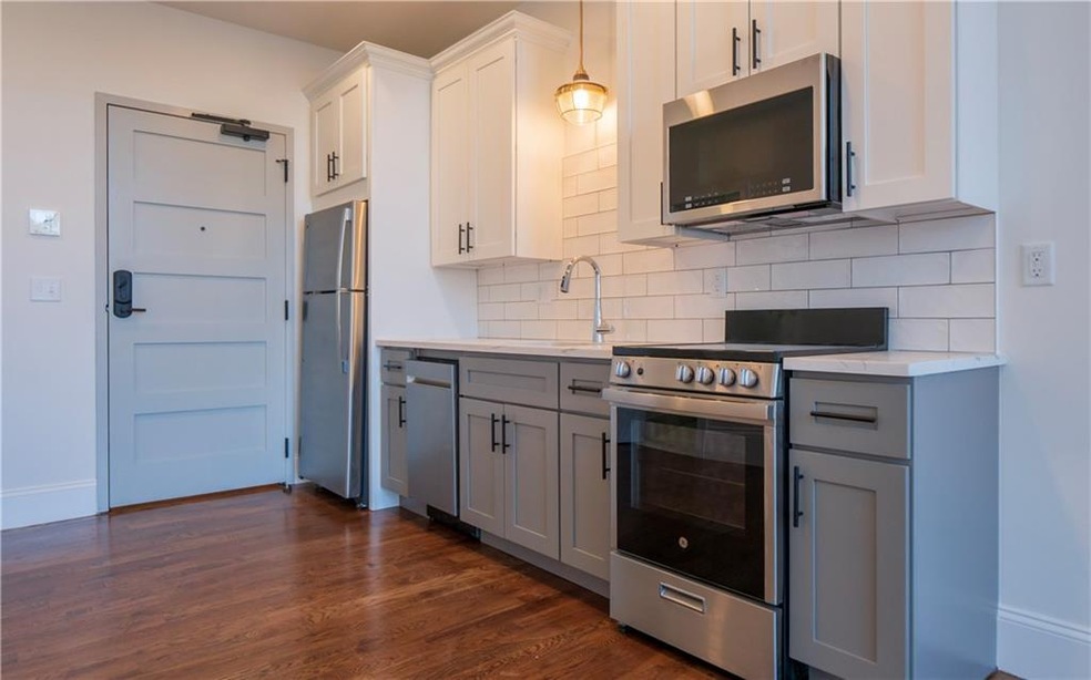 15 Cranston Ave unit 5, Newport, RI 02840 - photo 1