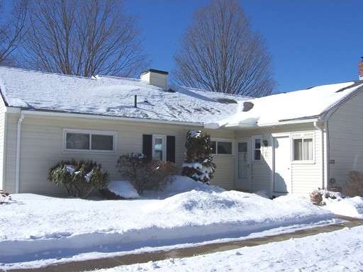 122 Partridge Ln, Chicopee, MA 01022 - photo 1