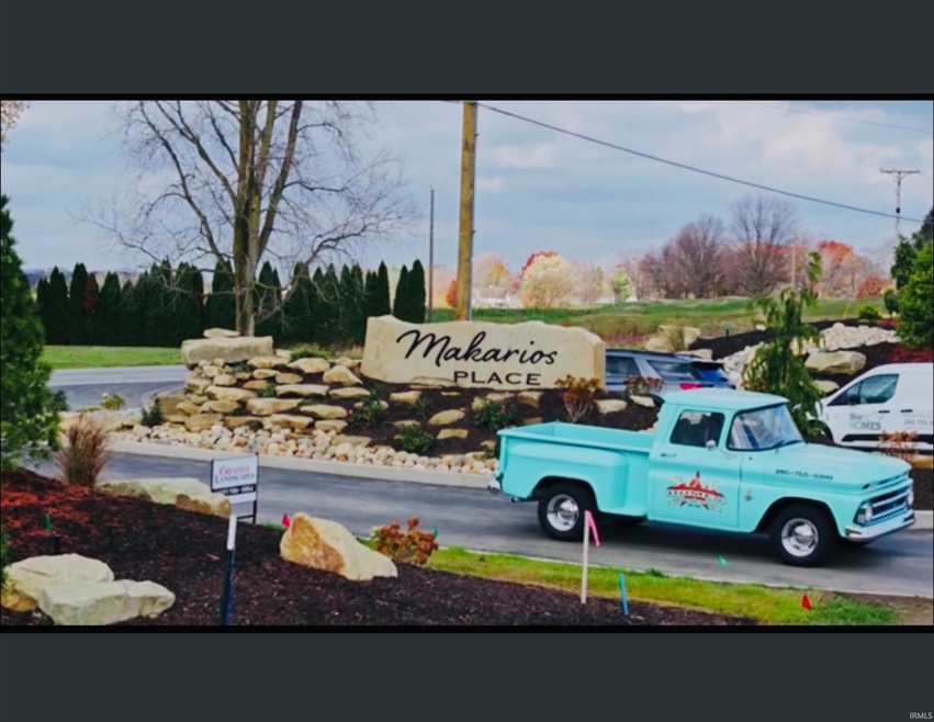 15373 Makarios Pass unit 31, Leo, IN 46765 - photo 1