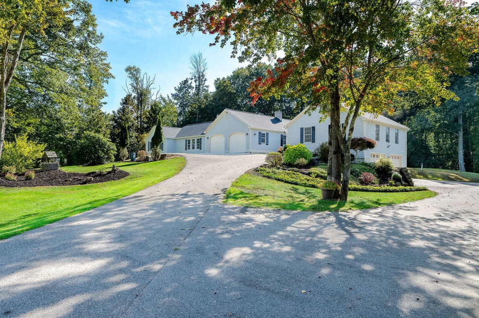 76 Bradstreet Ln, Eliot, ME 03903 - photo 1