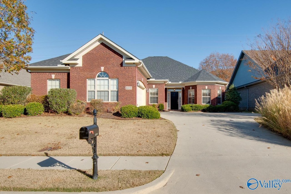 Sold $380,000 • Co-Listing Agent