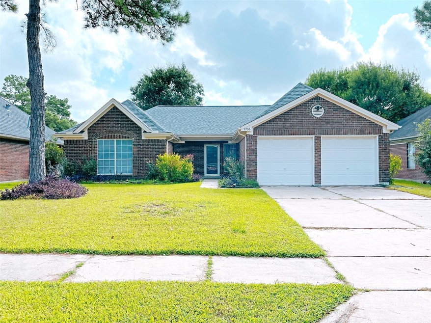 7706 Hudson Oaks Dr, Houston, TX 77095 - photo 1