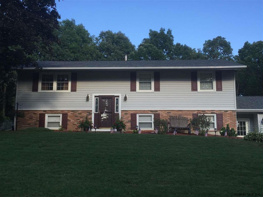 151 Horstman Dr, Schenectady, NY 12302 - photo 1