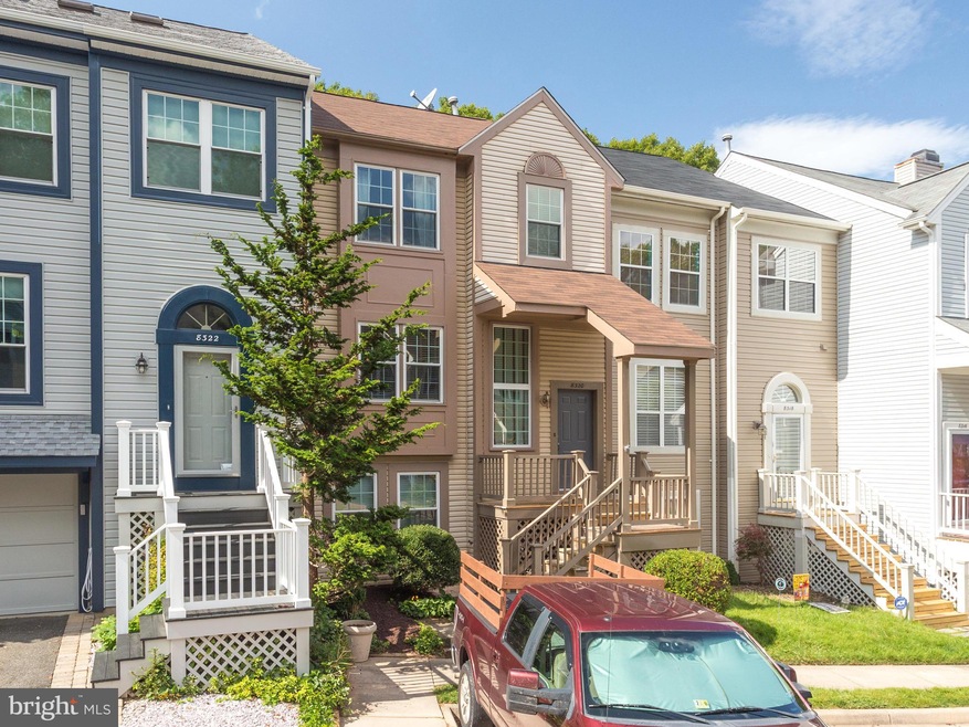 8320 Linden Oaks Ct, Lorton, VA 22079 - photo 1