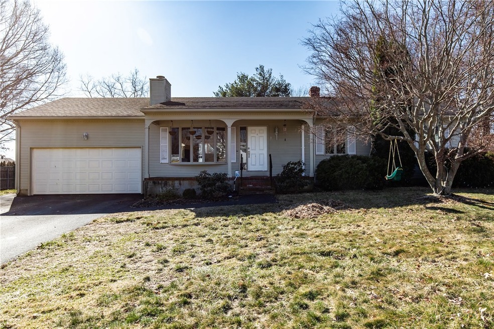 9 Kimberly Ann Dr, Greenville, RI 02828 - photo 1