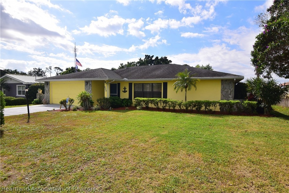 126 Eleanor Ct, Lake Placid, FL 33852 - photo 1