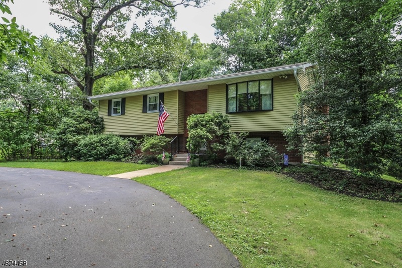 28 Featherbed Ln, Flemington, NJ 08822 - photo 1