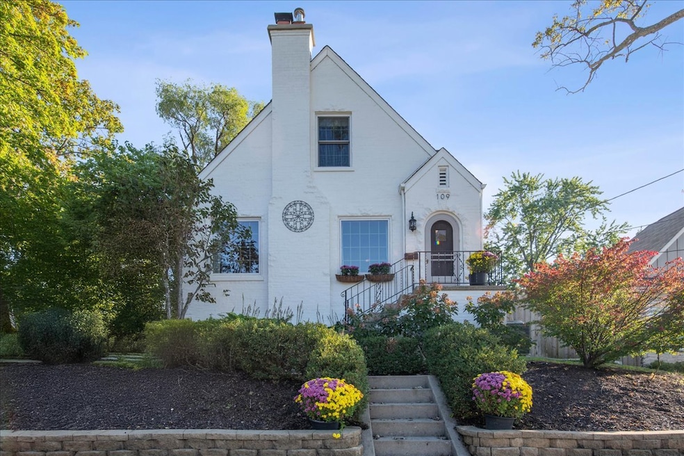 Pending $799,000 • Co-Listing Agent
