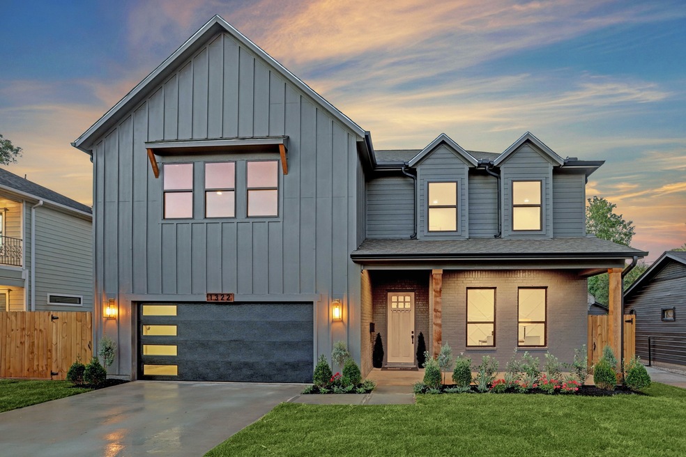1322 Martin St, Houston, TX 77018 - photo 1