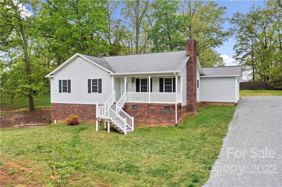 1760 Brook Dr, Asheboro, NC 27205 - photo 1