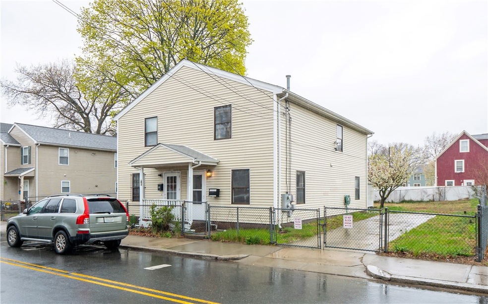 381 Blackstone St, Providence, RI 02907 - photo 1