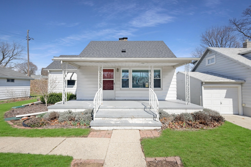 Main Photo