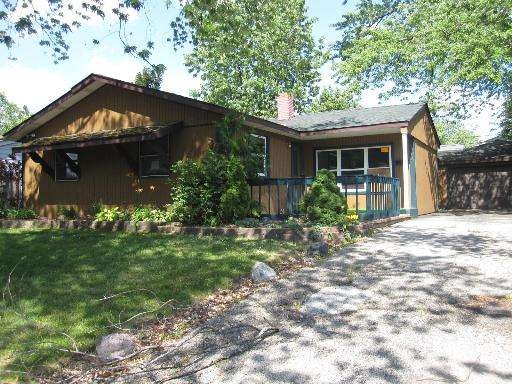 104 Pecos Cir, Carpentersville, IL 60110 - photo 1