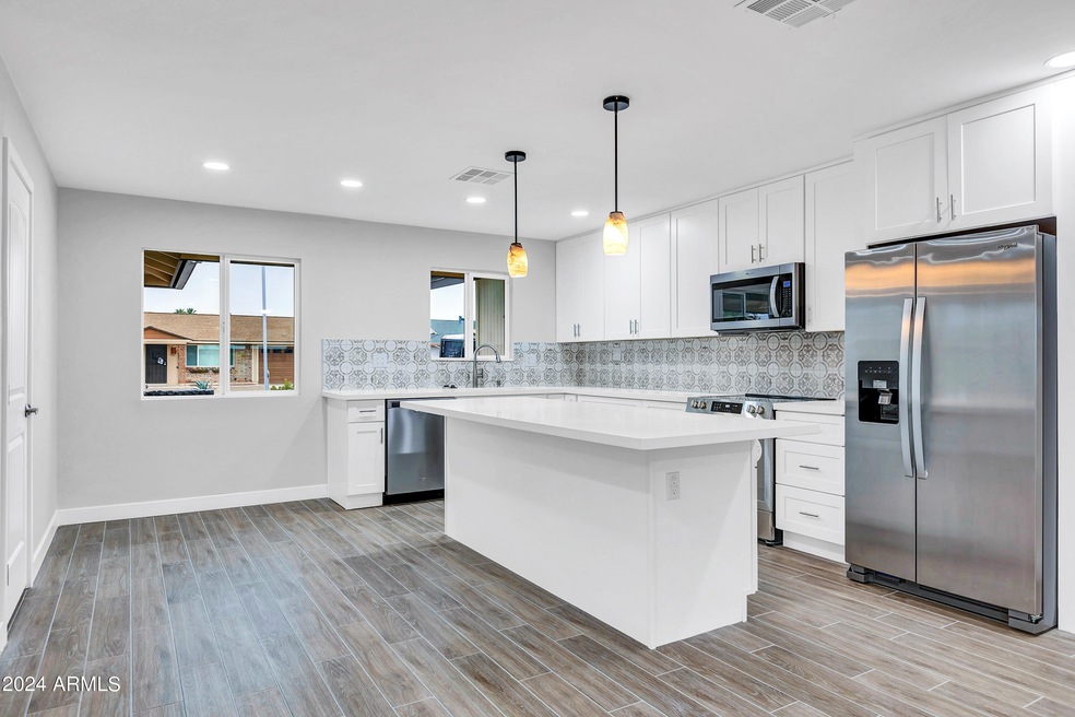 10602 W Cumberland Dr-14