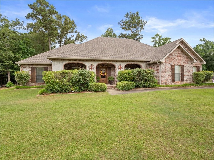 1281 Susek Dr, Pineville, LA 71360 - photo 1