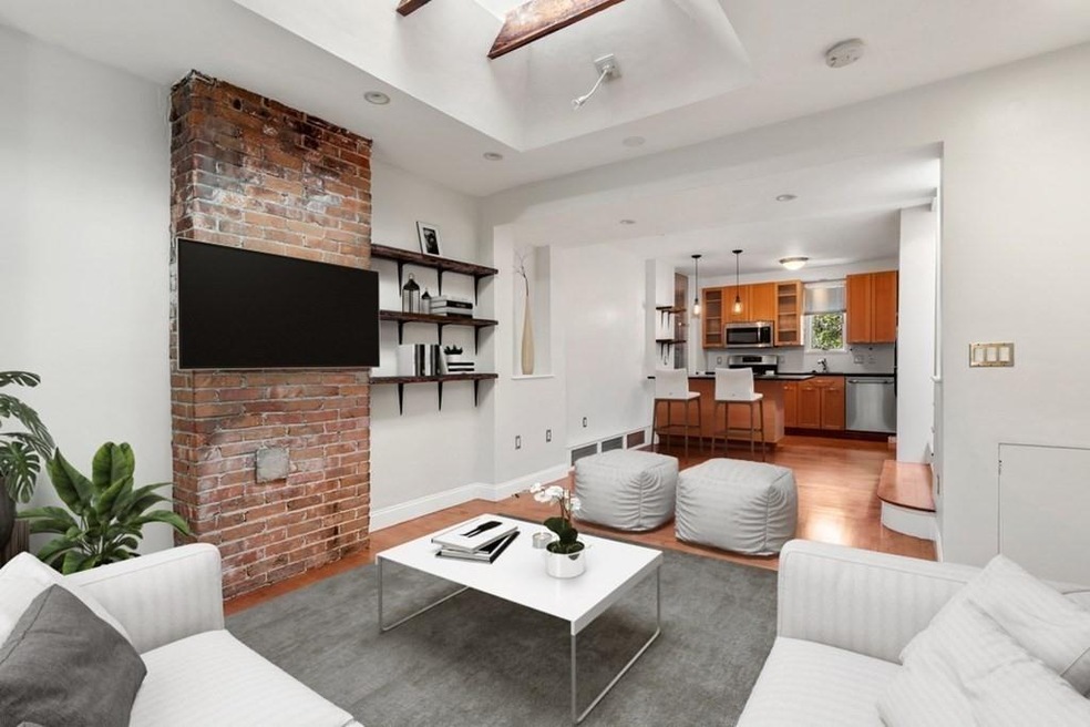 33 E Springfield St unit 3, Boston, MA 02118 - photo 1