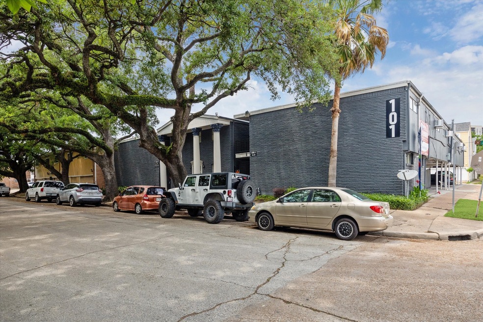 For Rent $1,095/month
